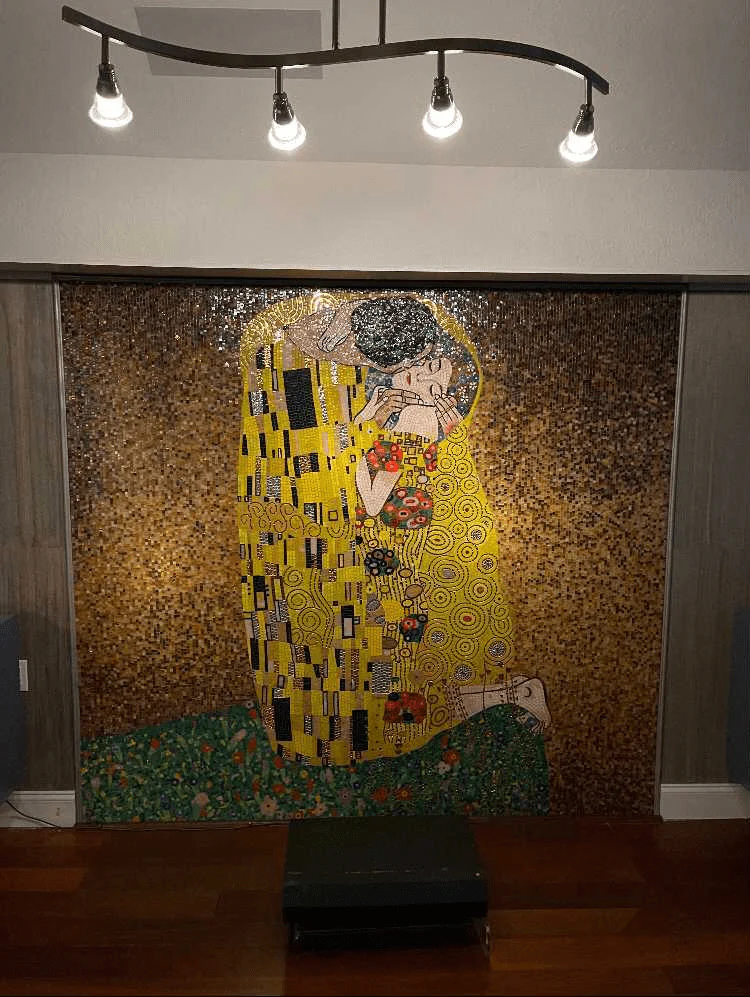 Gustav Klimt Reproduction Couple Art - Bathroom Renovation Mosaic The Kiss - Mesh Backing - Image 2