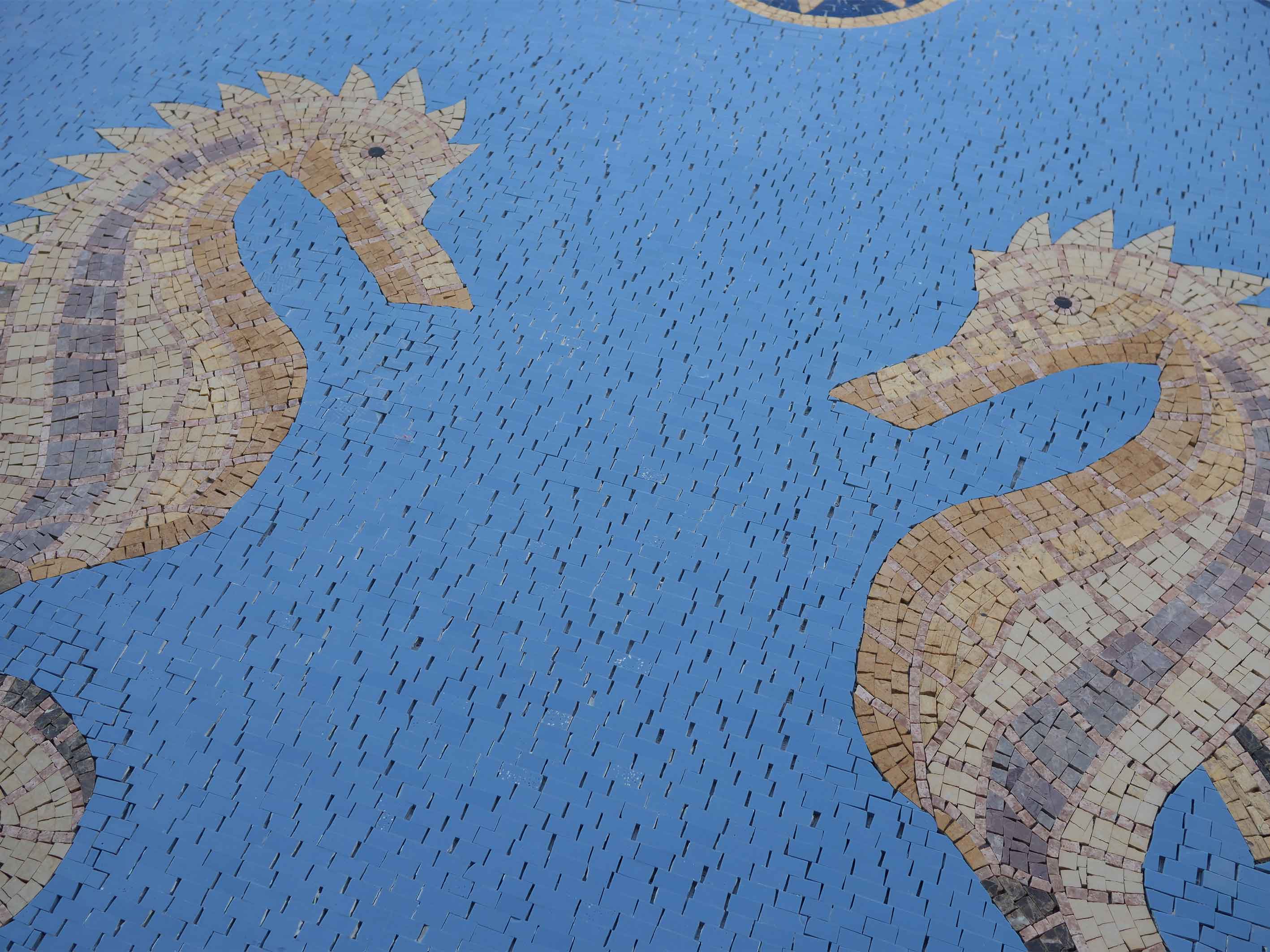 Duo Seahorses Artwork - Mosaic Tile Patterns - Mesh Backing - Image 2