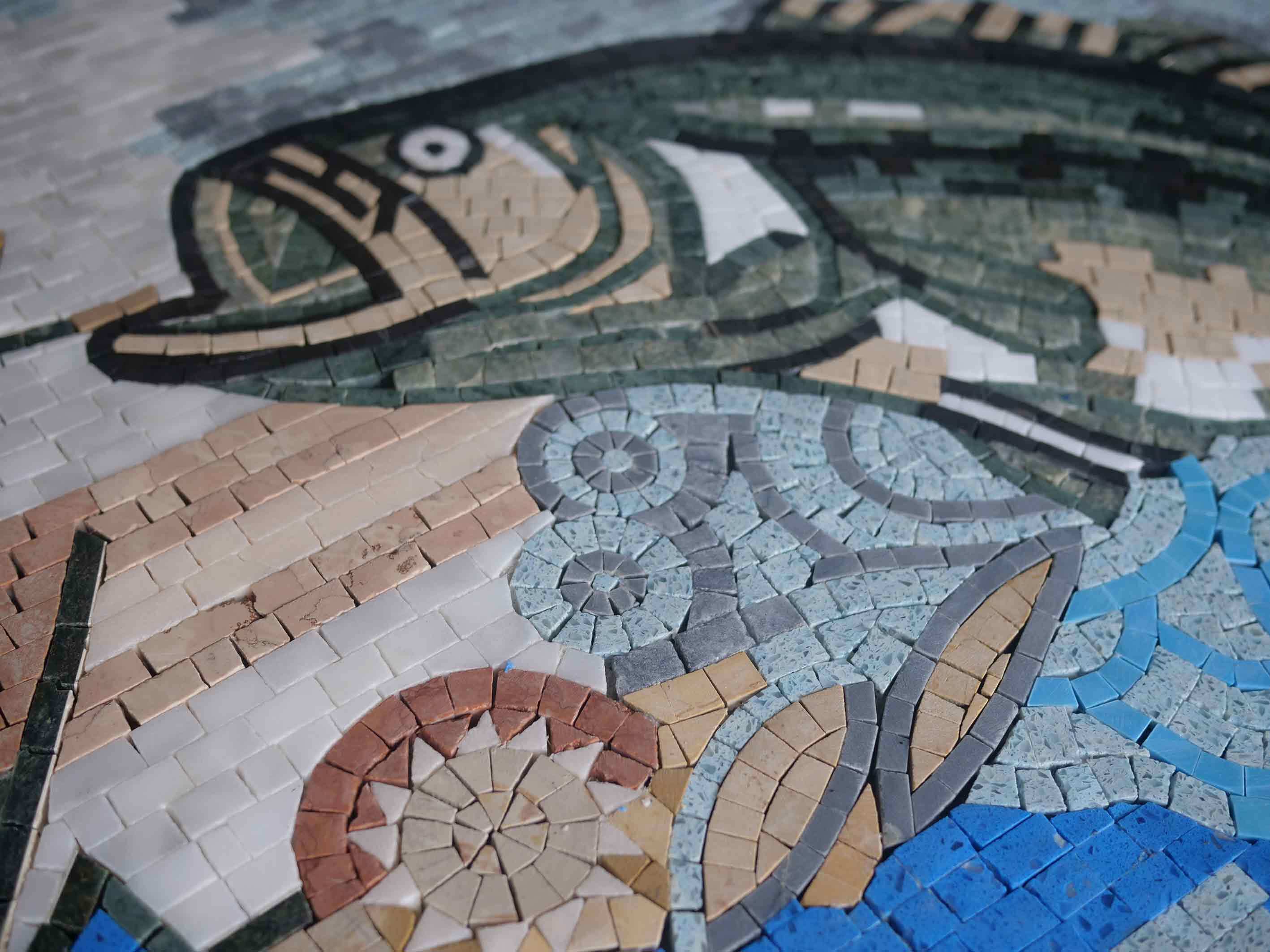 Mosaic Medallion - The Hungry Fish - Image 2