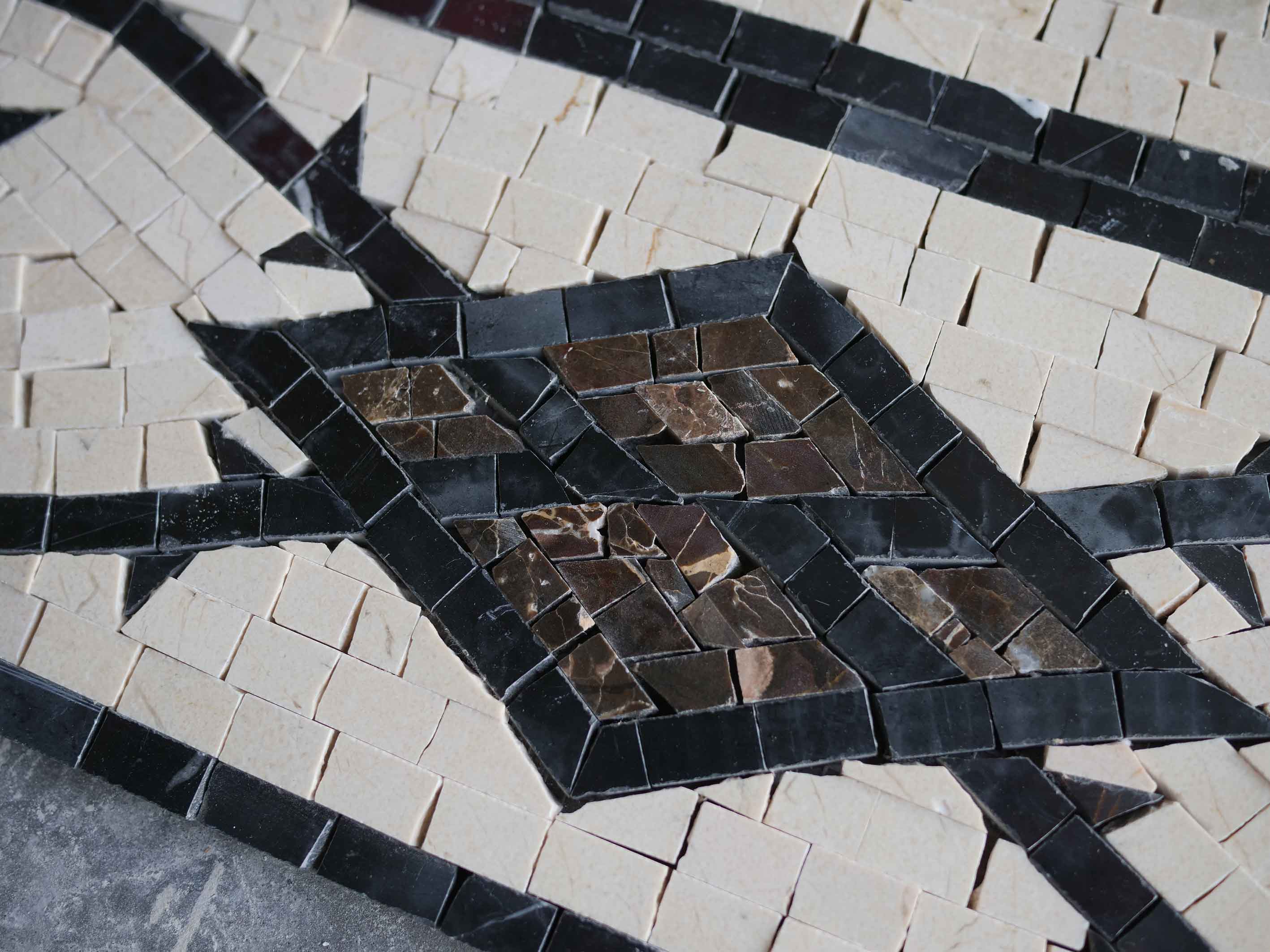 Geometric Diamond Vine - Buy Handmade Mosaic Art Classical Rug - Mesh Backing - Image 2